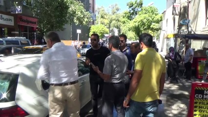 Bankadan çıkan iş adamını takip edip böyle soydular