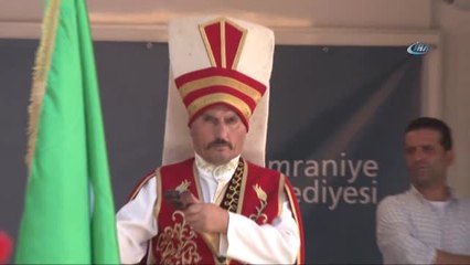 Ümraniye'de 60 Kazan Aşure Dağıtıldı