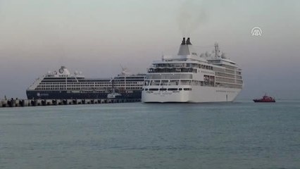 Kuşadası'nda Kruvaziyer Hareketliliği
