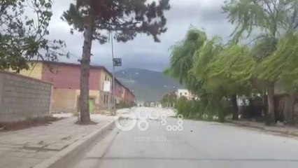 Ora News - Kukësi përfshihet nga një stuhi e fortë