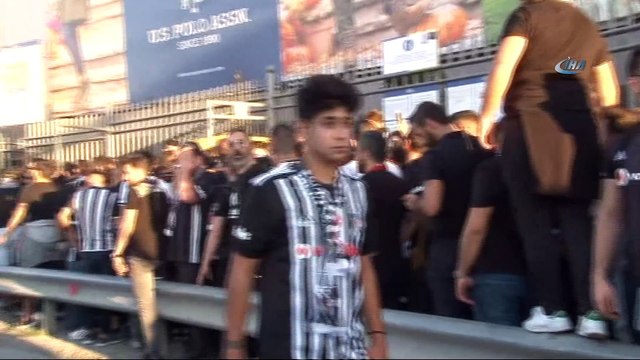Beşiktaş taraftarı, Ülker Stadyumu'na geldi
