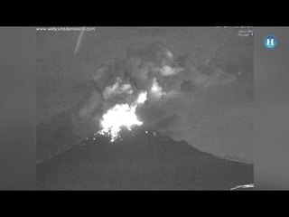 Popocatépetl arroja material incandescente