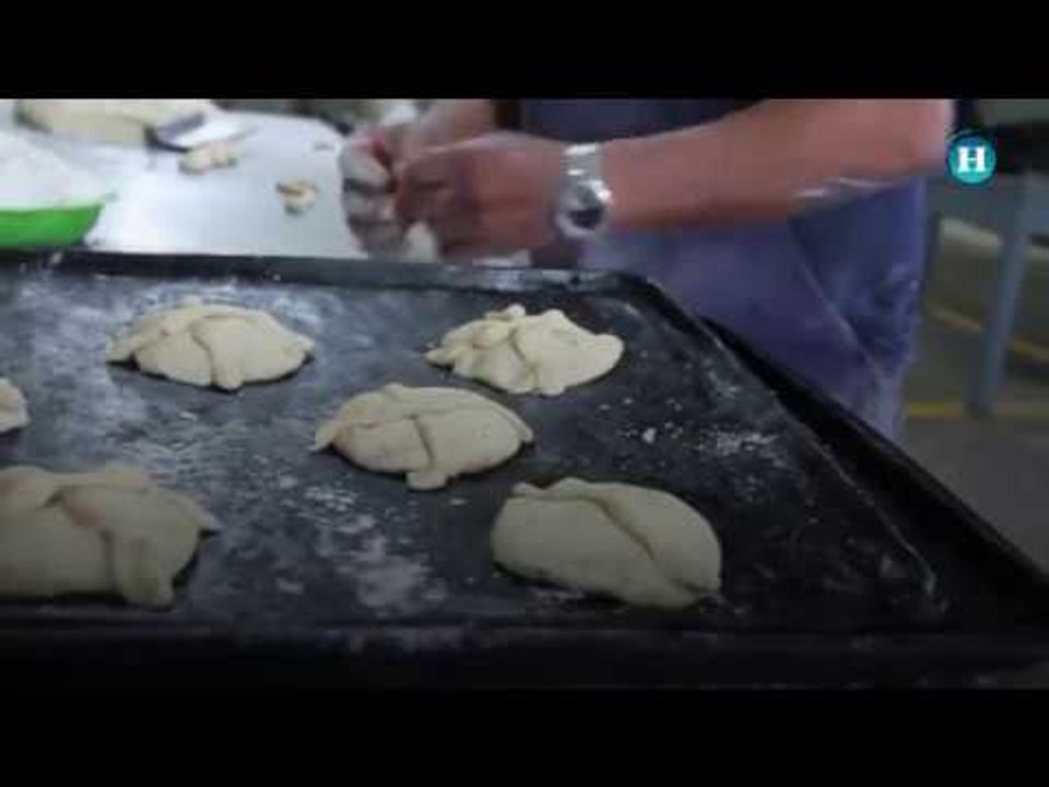 Reclusos pagan su sentencia con pan de muerto