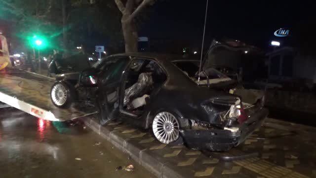 Hurdaya Dönen Araçtan Burnu Bile Kanamadan Çıktı