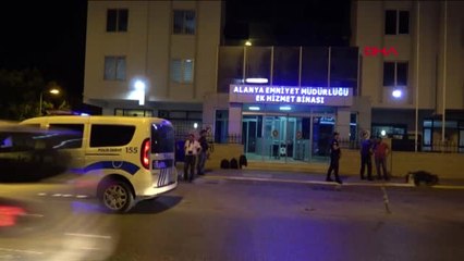 Antalya Dolandırıcı Banka Müdürü, İnsan Tacirleriyle Buluşunca Yakalandı