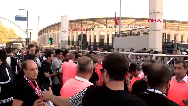 Spor Beşiktaşlı Taraftarlar Derbi İçin Yola Çıktı
