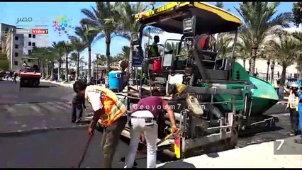 رغم مواصلة أعمال الرصف.. طلاب جامعة الإسكندرية يتوافدون على الكليات