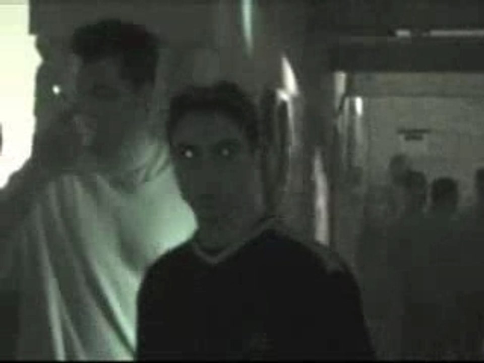 MUSIK FAKT. 13 11 04 . break da castle.