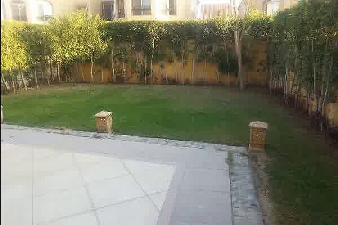 تاون هاوس للايجار بحديقه فى مينا جاردن سيتى
