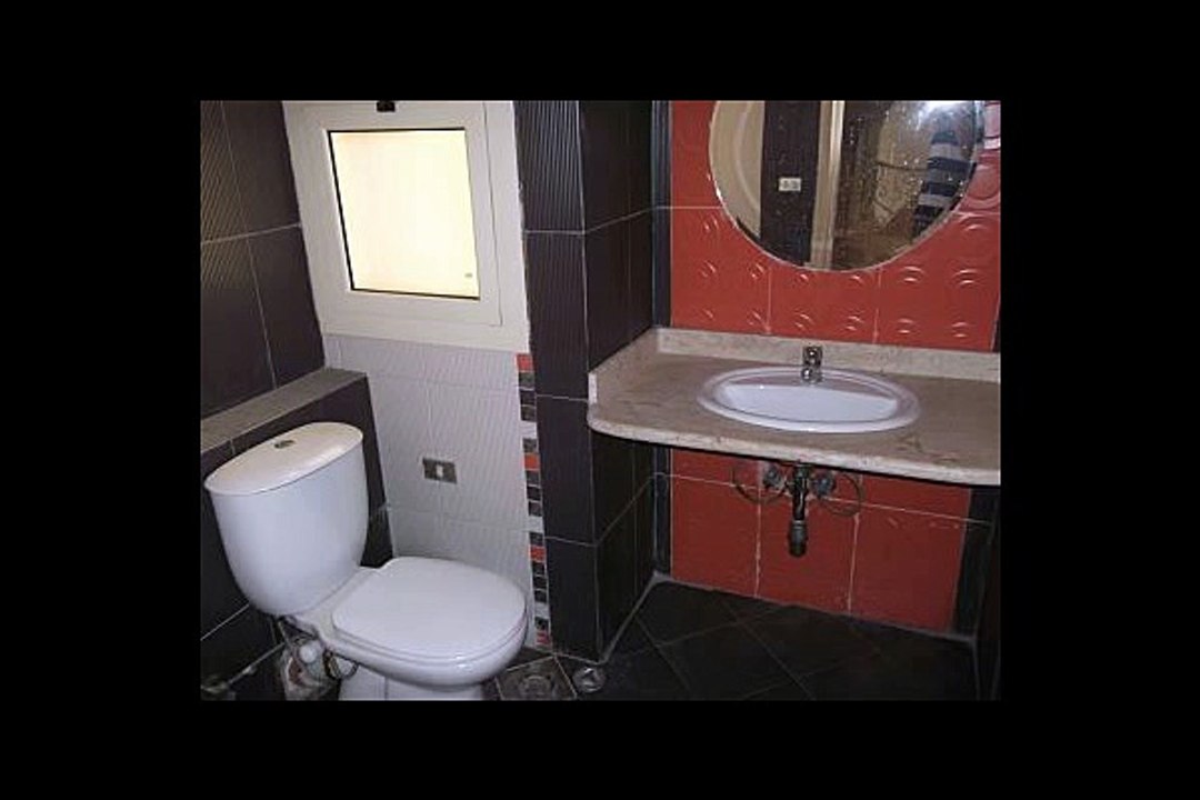 فيلا بحديقه فى بالم هيلز للايجار