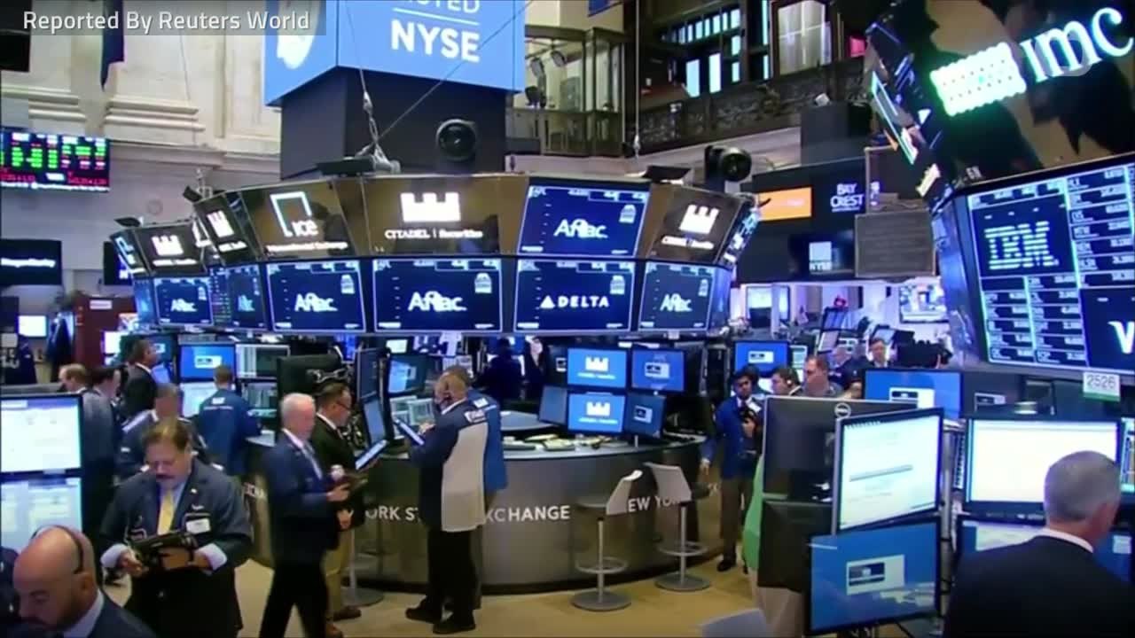 Wall Street Drops With New Chinese Tariffs