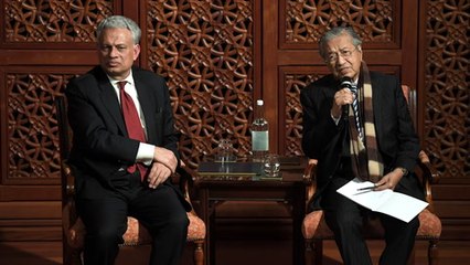 PM denounces governance of some Muslim countries