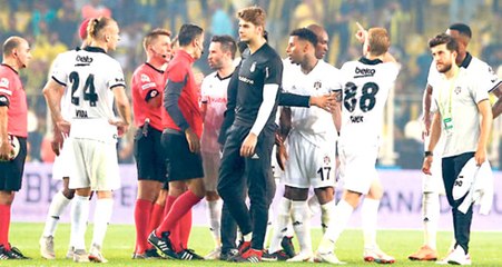 Beşiktaşlı Caner Erkin, Derbide Bile Bile Kırmızı Kart Gördü