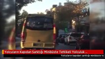 Yolcuların Kapıdan Sarktığı Minibüste Tehlikeli Yolculuk Kamerada