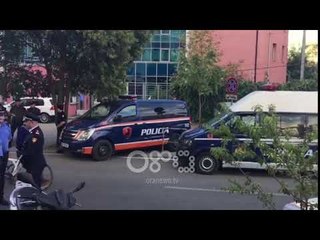 Ora News - Sot pretenca për Shullazin, policia "blindon" Gjykatën e Krimeve të Rënda