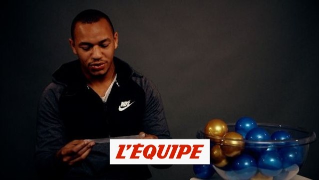«J'aurais dû faire du foot» - Rugby - L'interview «petits papiers» de Gaël Fickou