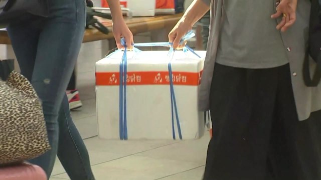 고향 정 듬뿍 안고 일상으로 ...서울역 귀경객 북적 / YTN