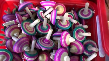 Çocuklar için 37 yıldır topaç yapıyor - AKSARAY