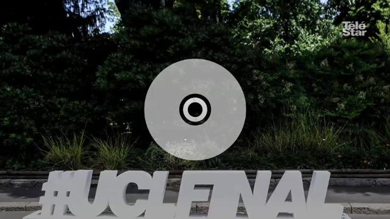 PHOTOS. L'amour du pré : Clémentine et Lucie, le match Instagram des prétendantes d'Emeric