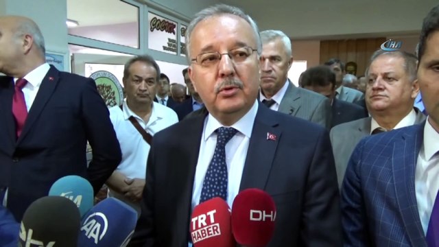 Edirne İl Halk Kütüphanesi'ne Fatih Sultan Mehmet ve Mustafa Kemal Atatürk köşeleri oluşturuldu