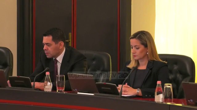 Taksat që ndryshojnë nga 1 janari - Top Channel Albania - News - Lajme