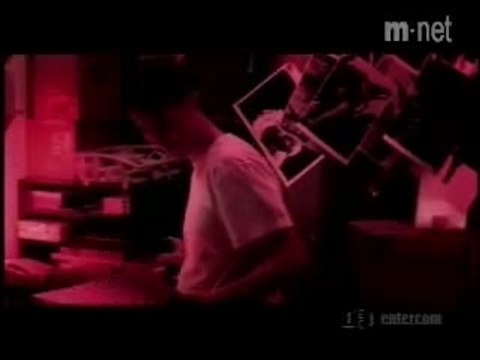 Kiss - Because I'm a girl(Video clip)