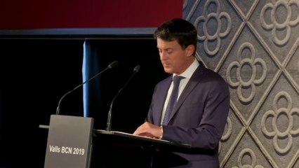 "Dès la semaine prochaine, j'abandonnerai mon mandat de député" déclare Manuel Valls