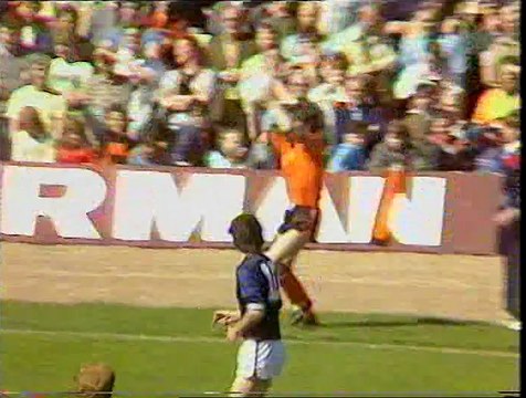 11/05/1985 - Dundee v Dundee United - Scottish Premier Division - Extended Highlights