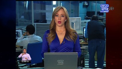 Un grupo de personas cerró y quemó llantas en el ingreso a la ciudad de Esmeraldas