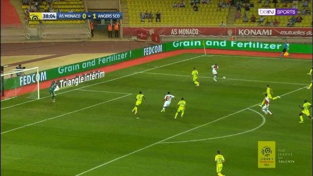 Falcao's embarrassing attempt at winning a penalty