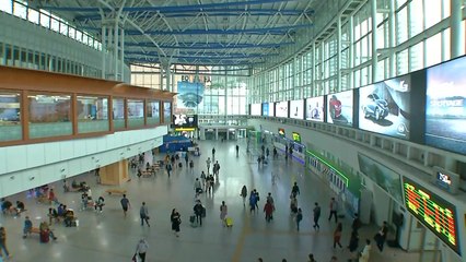 막바지 귀경행렬...서울역 아쉬움 '가득' / YTN