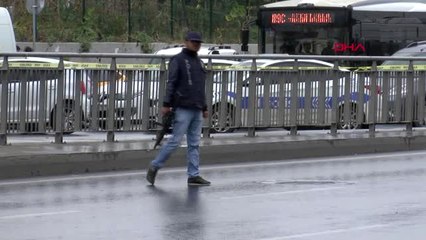 Küçükçekmece'de Şüpheli Paket Alarmı