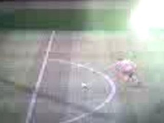 Coup franc sous le mur