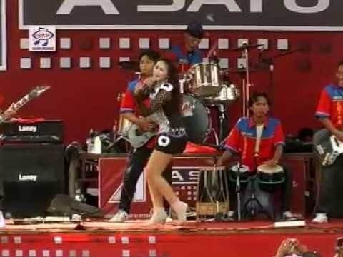 Iwak Peyek - Dian Maya ( Official Music Video)