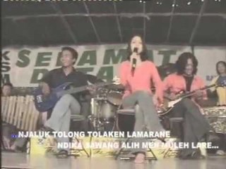 Poppy Bolo - Totok Totok (Official Music Video)