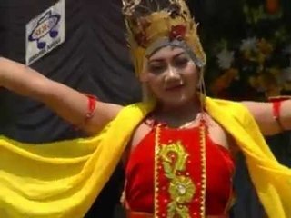 Atraksi Tari Gandrung Barong [Official Music Video]