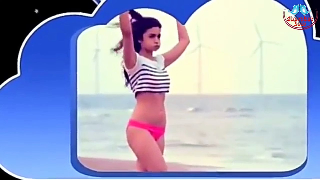 Alia Bhatt never seen this before hot  looks