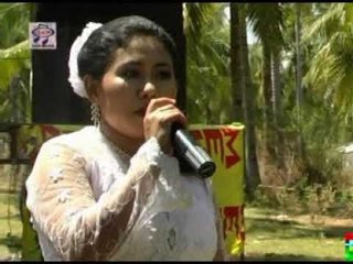 Laily - Salam Kenal [Official Music Video]