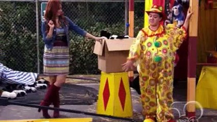 Jessie - S02E11 - Pain In The Rear Window