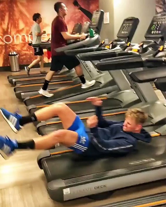 FREEZE!!!!! ‍♂️❄️ (He got me good at the end)