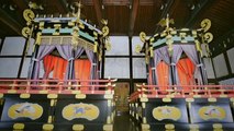 Yeni Japonya İmparatoru'nun tacı ve tahtı Tokyo'da