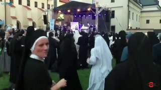 Dancing Nuns in Netherlands concert