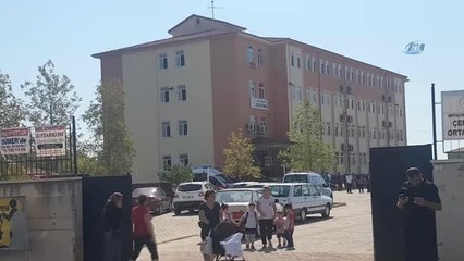 Antalya'da 50 Ortaokul Öğrencisi Karın Ağrısı Şikayetiyle Tedavi Altına Alındı