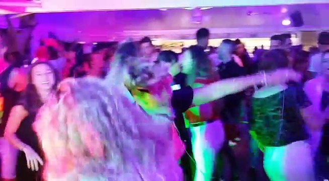 LE GRAU D'AGDE - Le closing du Sun 7 beach avec Dj Kriss