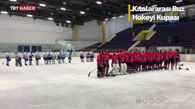 Buz Hokeyi Kupası’nda ‘İstiklal Marşı’ skandalı