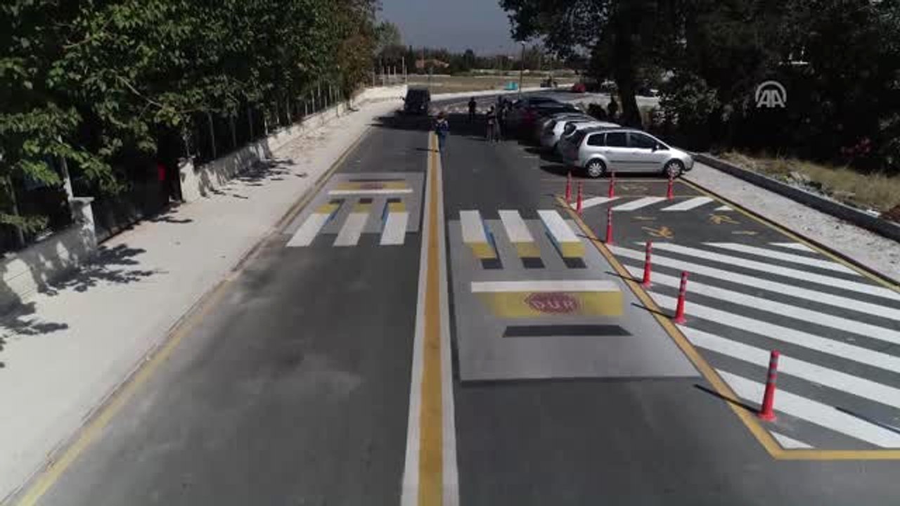 Okul Önünde 3 Boyutlu Yaya Geçidi