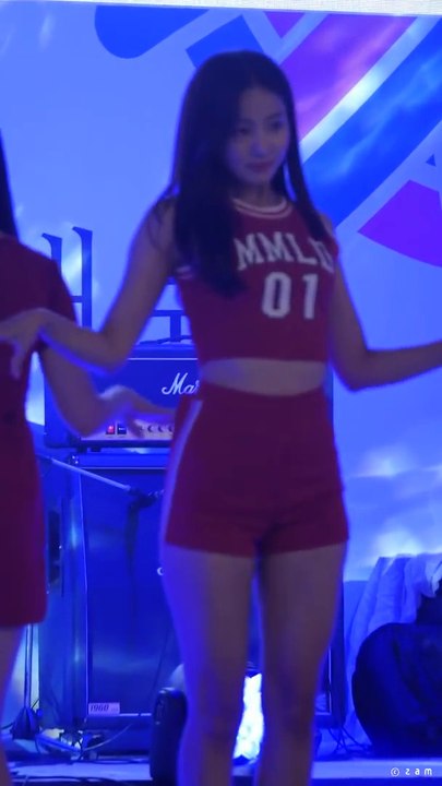 Momo Land - BAAM (Korea-Japan Festivals COEX) fancam by zam