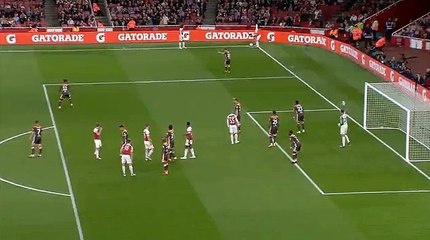 Welbeck GOAL 1-0 Arsenal vs Brentford HD