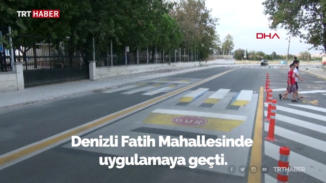 Okul önünde 3 boyutlu yaya geçidi