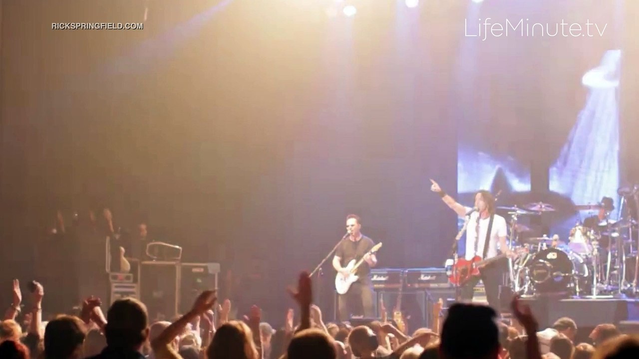 Rick Springfield Rocking Out and Wowing Fans New and Old